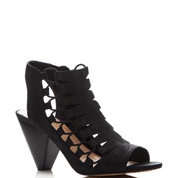 NEW!  Vince Camuto Eliaz 7.5  black Caged Peep Toe Heel with Zipper - Picture 16 of 16